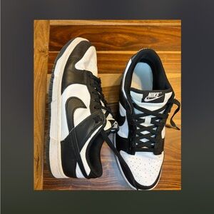 Nike Panda Retro Low Dunk Sneakers